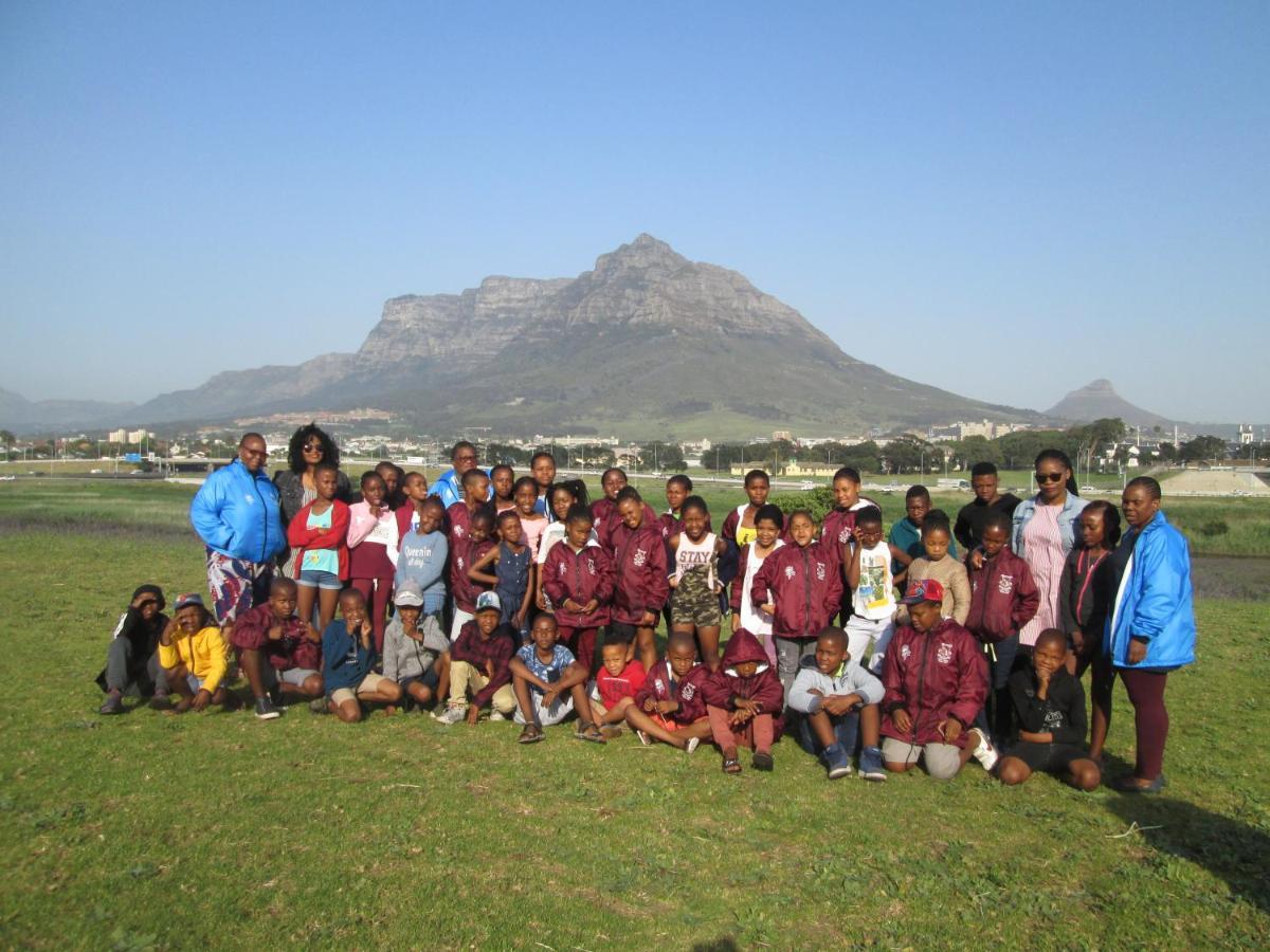 Lighthouse Farm Backpackers Lodge Cape Town Dış mekan fotoğraf
