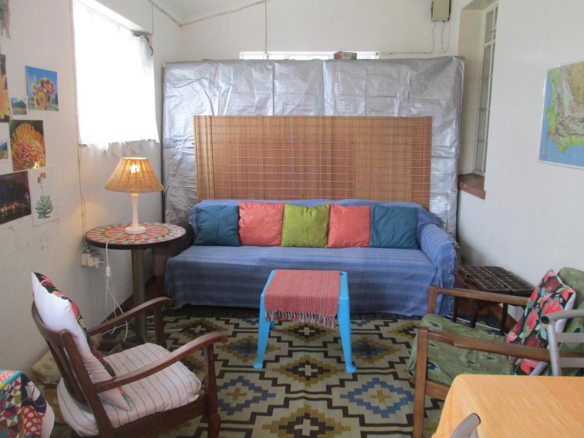 Lighthouse Farm Backpackers Lodge Cape Town Dış mekan fotoğraf