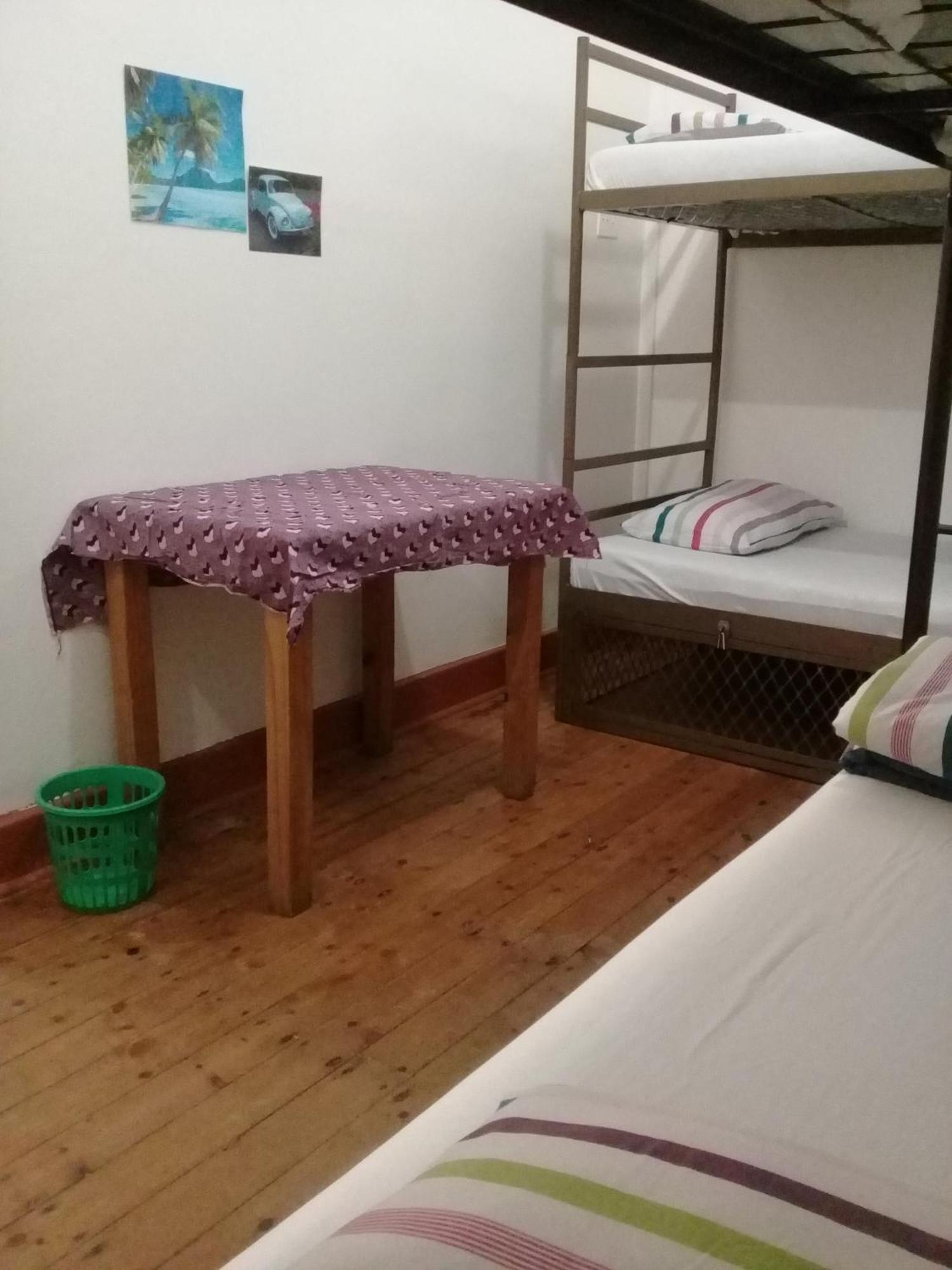 Lighthouse Farm Backpackers Lodge Cape Town Dış mekan fotoğraf